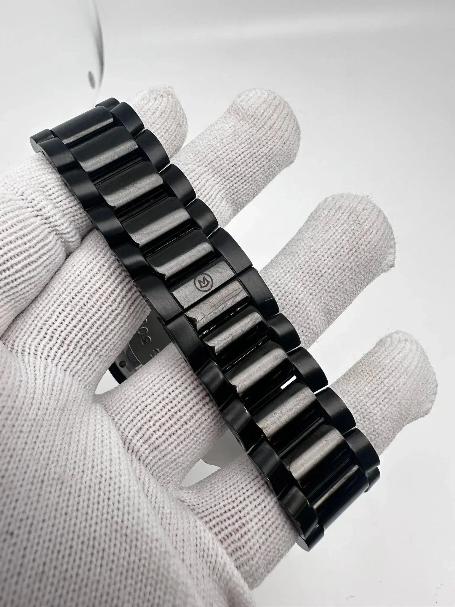 Pre-Owned Movado Series 800 Black  Coated Steel Quartz Watch 2600119 (Good)