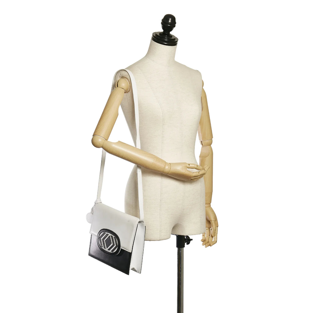 Pre-Owned Authenticated Valentino Crossbody Bag Calf Leather White Women (Good)