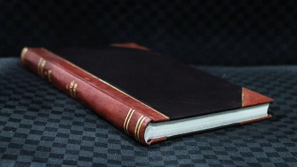 Mai : drama em quatro actos (1865) [Leatherbound]