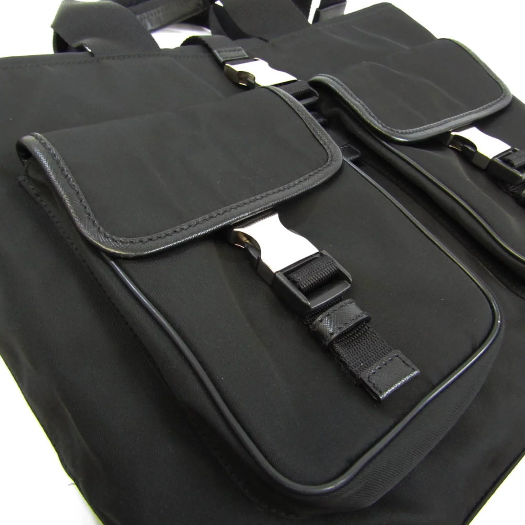 Pre-Owned Prada Women,Men Leather,Nylon Shoulder Bag Black (Good)