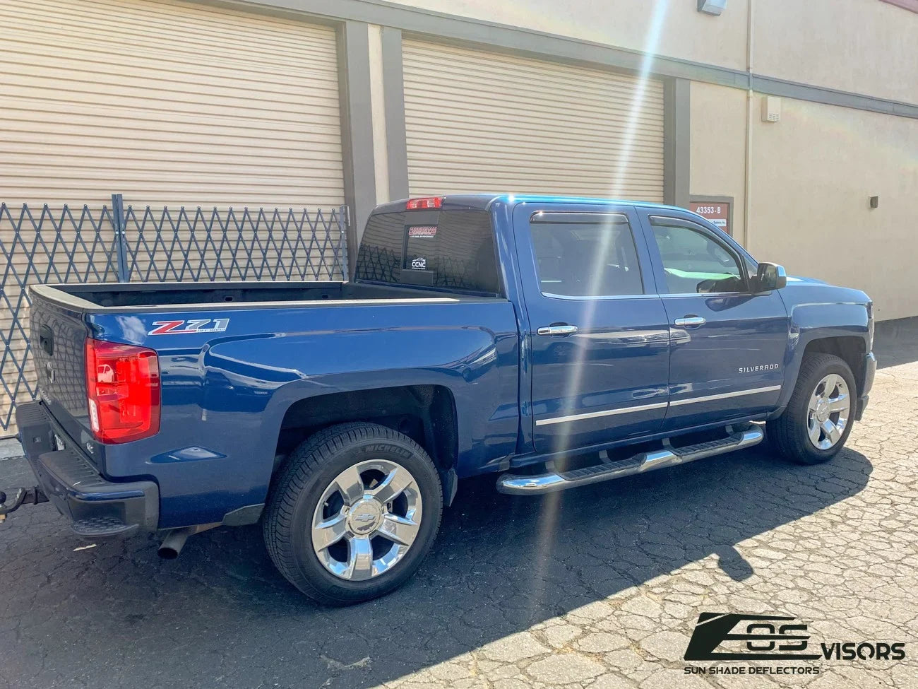 Extreme Online Store Fits  2014-2018 Chevrolet Silverado 1500 Crew Cab Models |  Visors - Style   Side Vents Window Deflectors Rain Guards