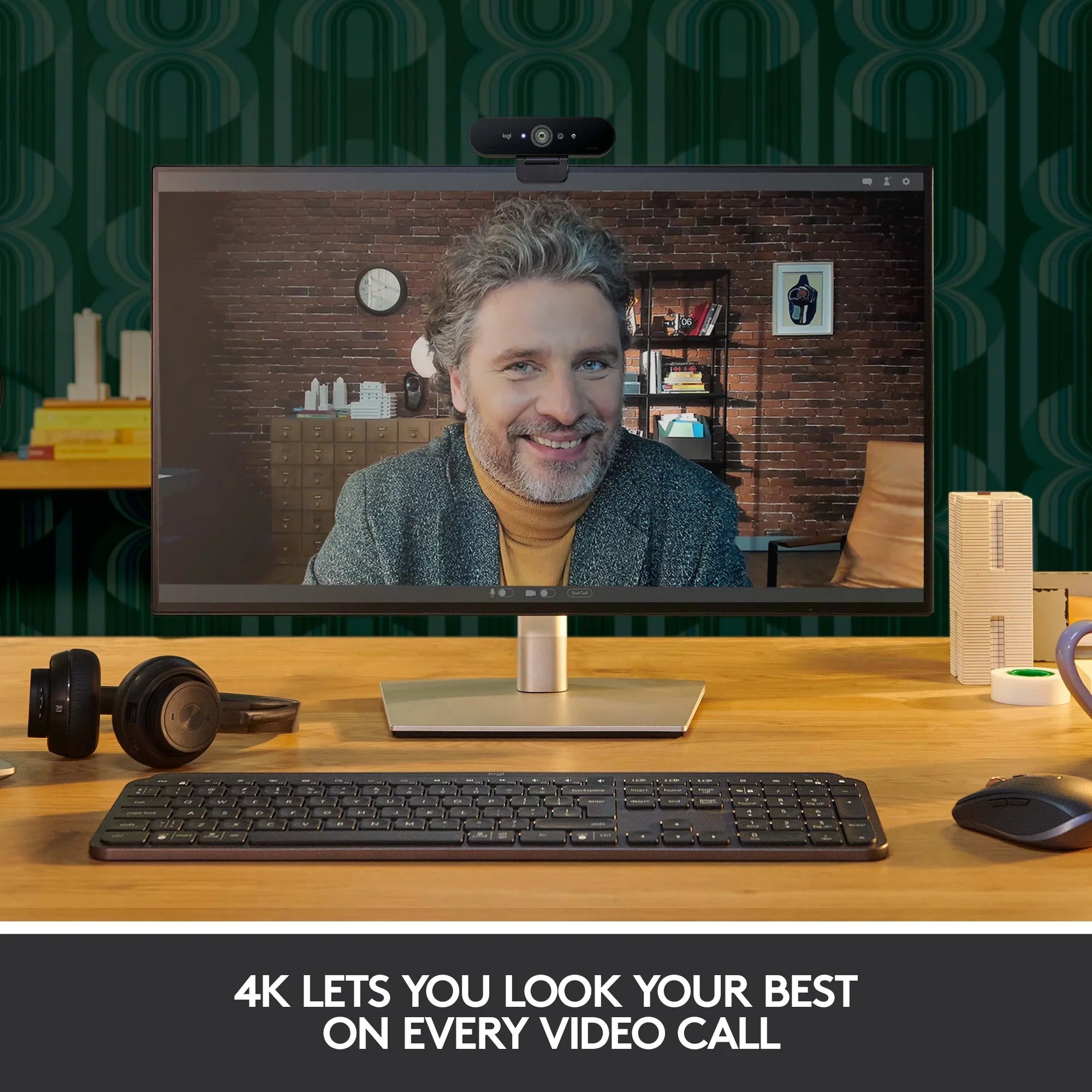 Logitech 4K Pro Webcam with  and Noise-Canceling Mics, Black