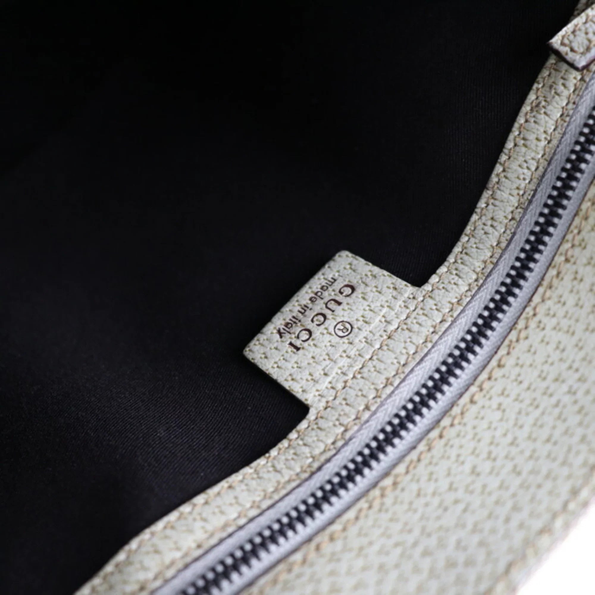 Pre-Owned  Gucci tote bag 124261  canvas leather beige ivory (Good)