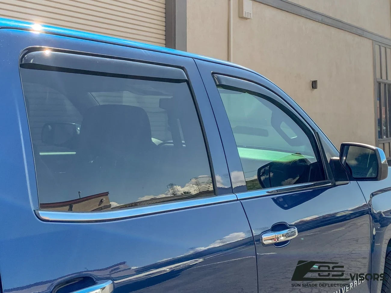 Extreme Online Store Fits  2014-2018 Chevrolet Silverado 1500 Crew Cab Models |  Visors - Style   Side Vents Window Deflectors Rain Guards