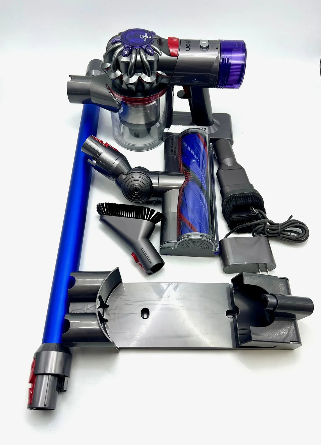 Open Box Dyson V8 Absolute Cordless Vacuum Up to 40 Min Runtime SV25