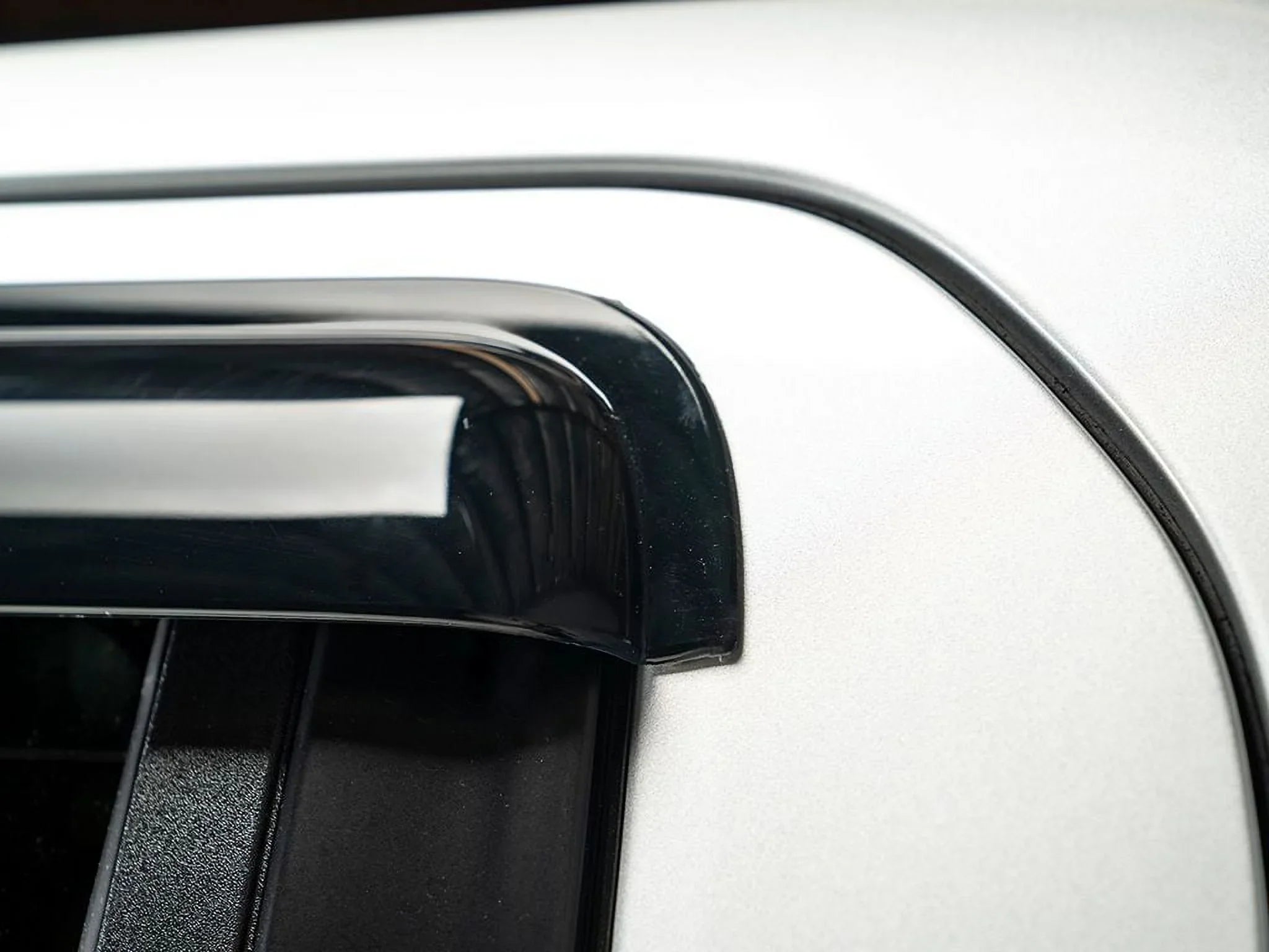 Auto Ventshade () by RealTruck 94534 Original Ventvisor Window Deflector, 4-Piece Compatible with Select: 2013,2014-2018 Hyundai Santa Fe Sport