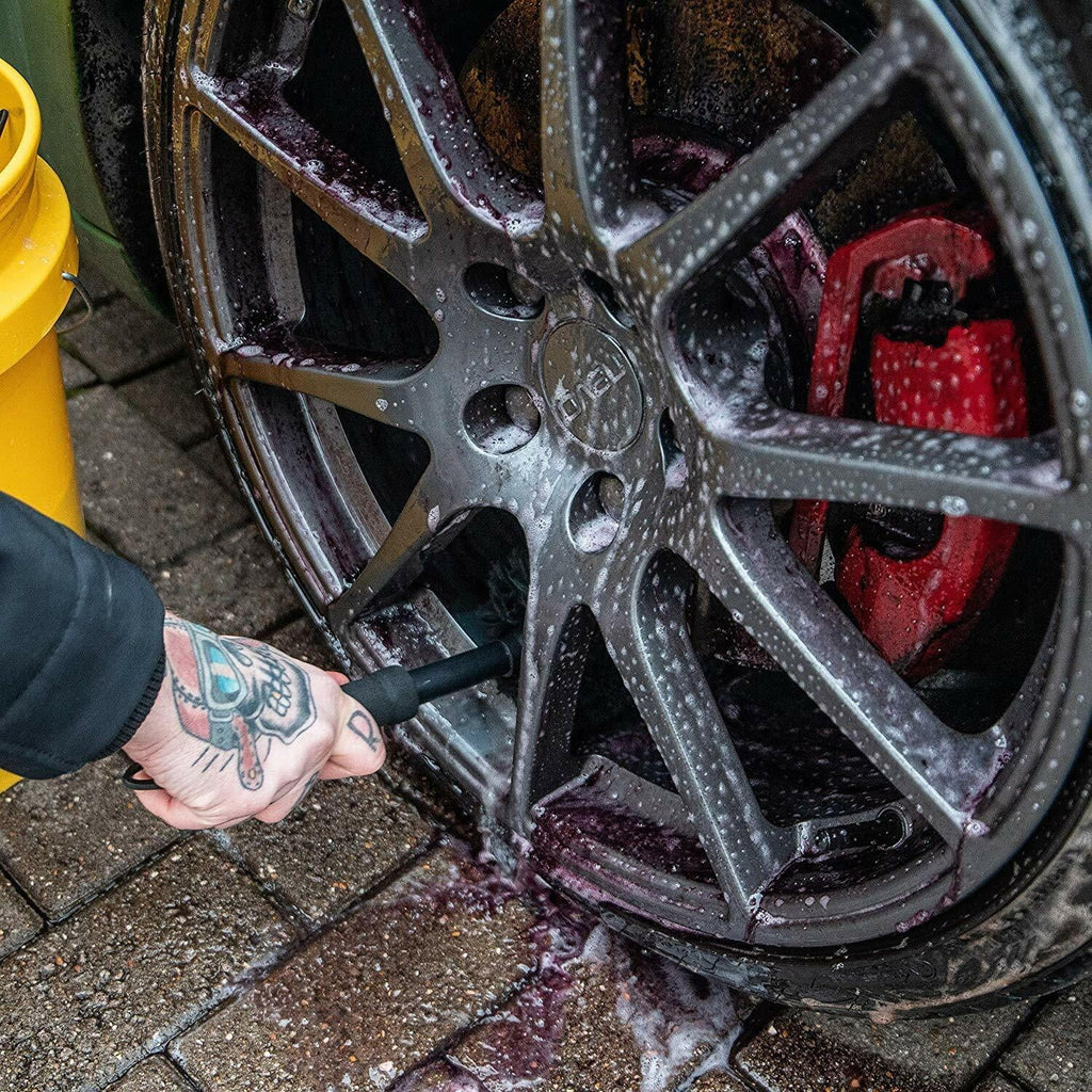 Meguiar's X1902 Supreme Wheel & Tire Brush (Medium) For Car & Auto Detailing