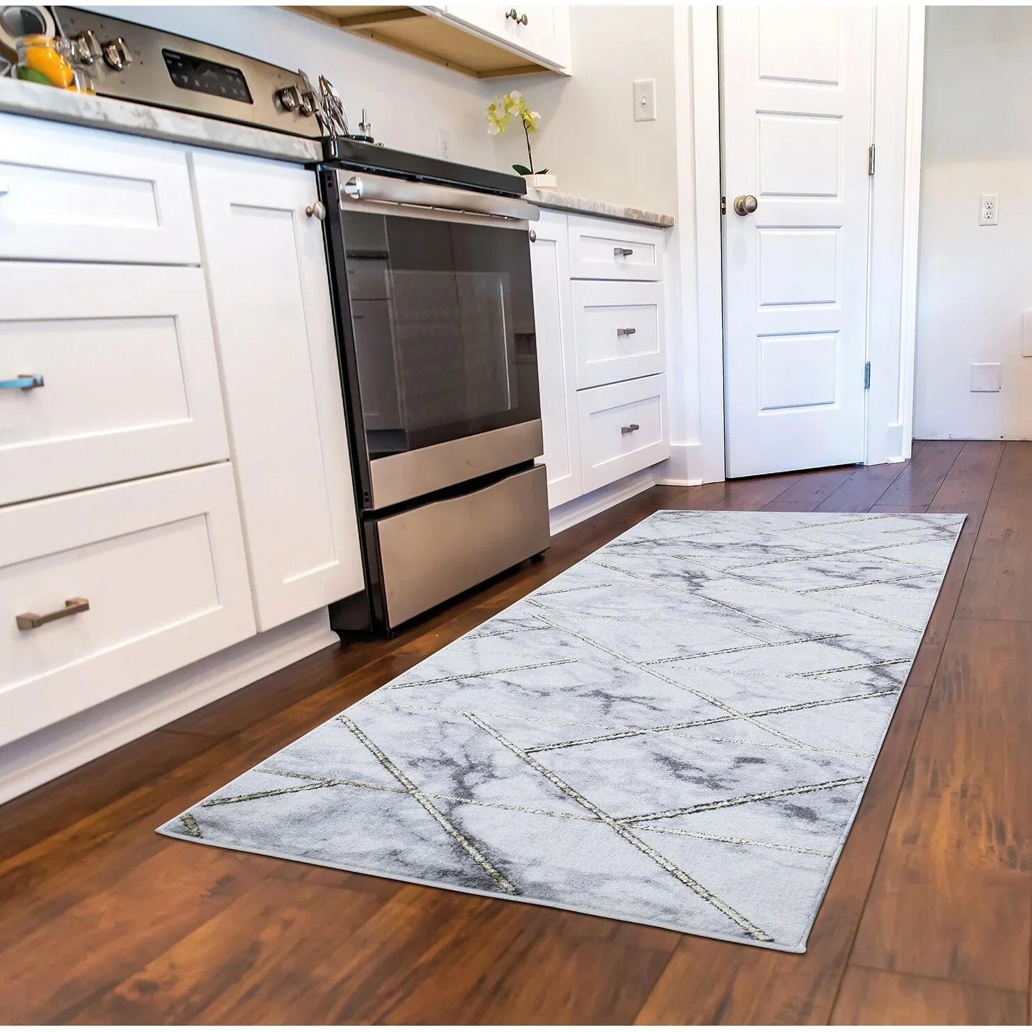 Concord Global Trading Concord Global Brighton Collection Bellucci Area Rug Silver/Ivory /Gray 7'10''x10'6" 8' x 10' Living Room