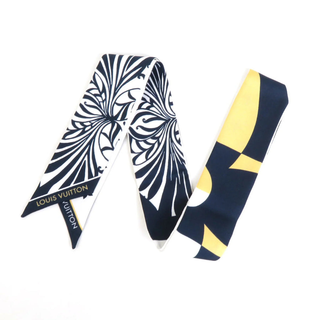 Pre-Owned   Scarf Muffler Bandeau  Graphic Monogram Blason Silk White/Navy/Beige Women's MP2658 (Good)