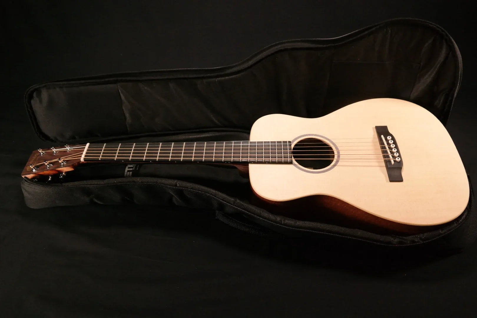 Martin LX1E Little Martin Solid Sitka Spruce/Mahogany  Acoustic/Electric w/Gig Bag 838