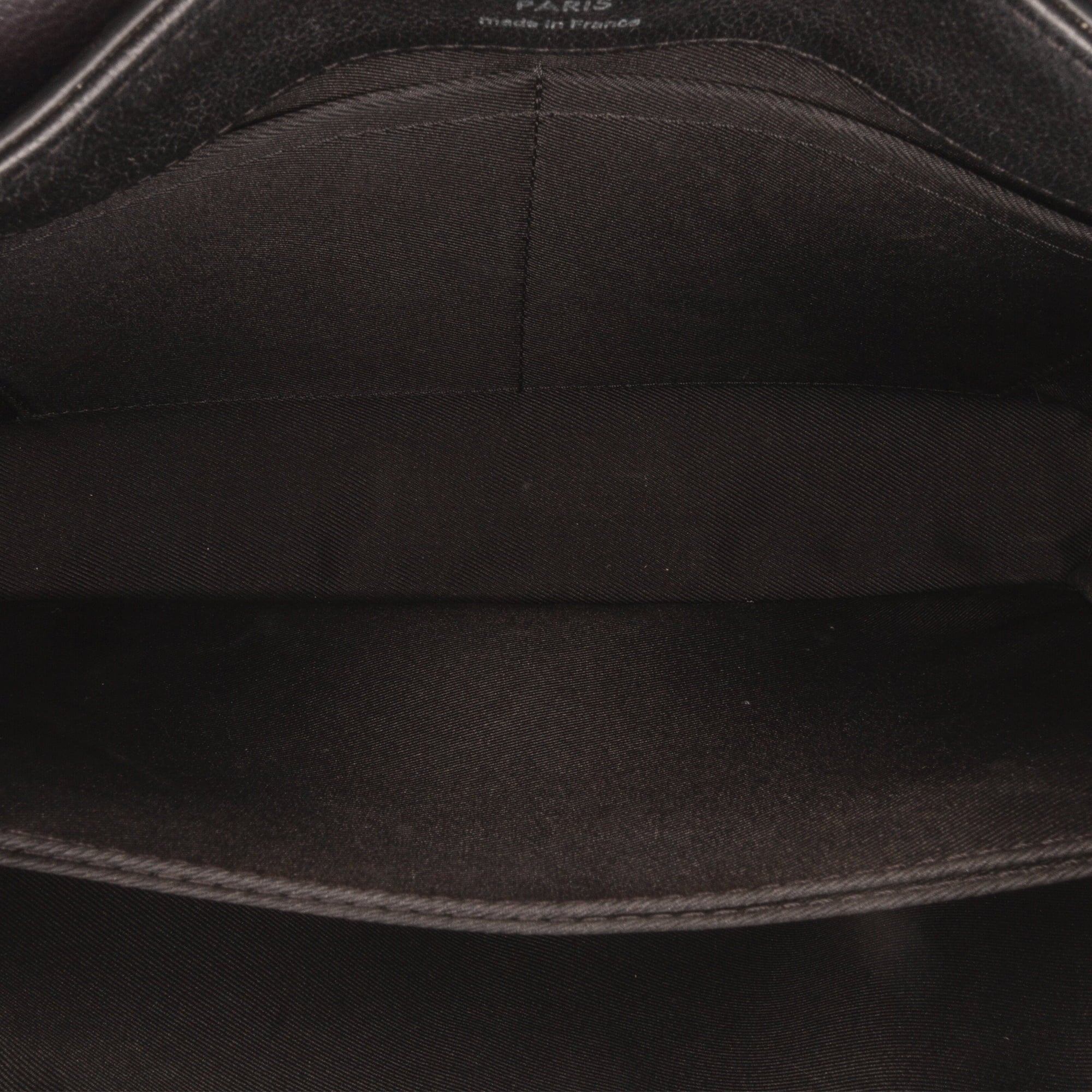 Pre-Owned Authenticated Louis Vuitton Eyelet LockMe  Calf Leather Gray Satchel Unisex (Good)
