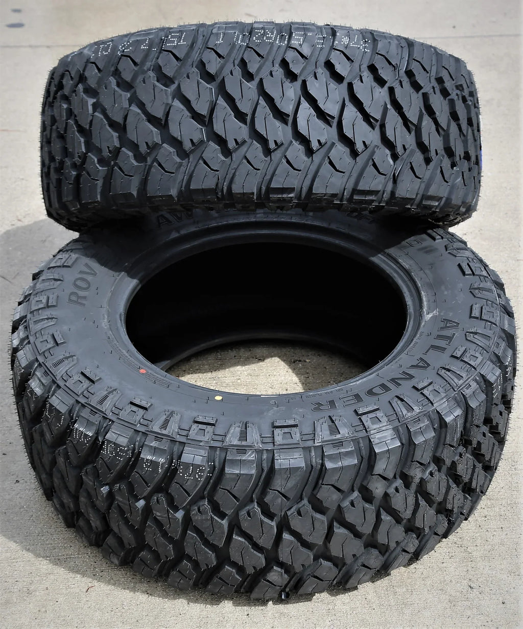 Atlander Roverclaw M/T I  305/70R17 Load E 10 Ply  Mud Tire