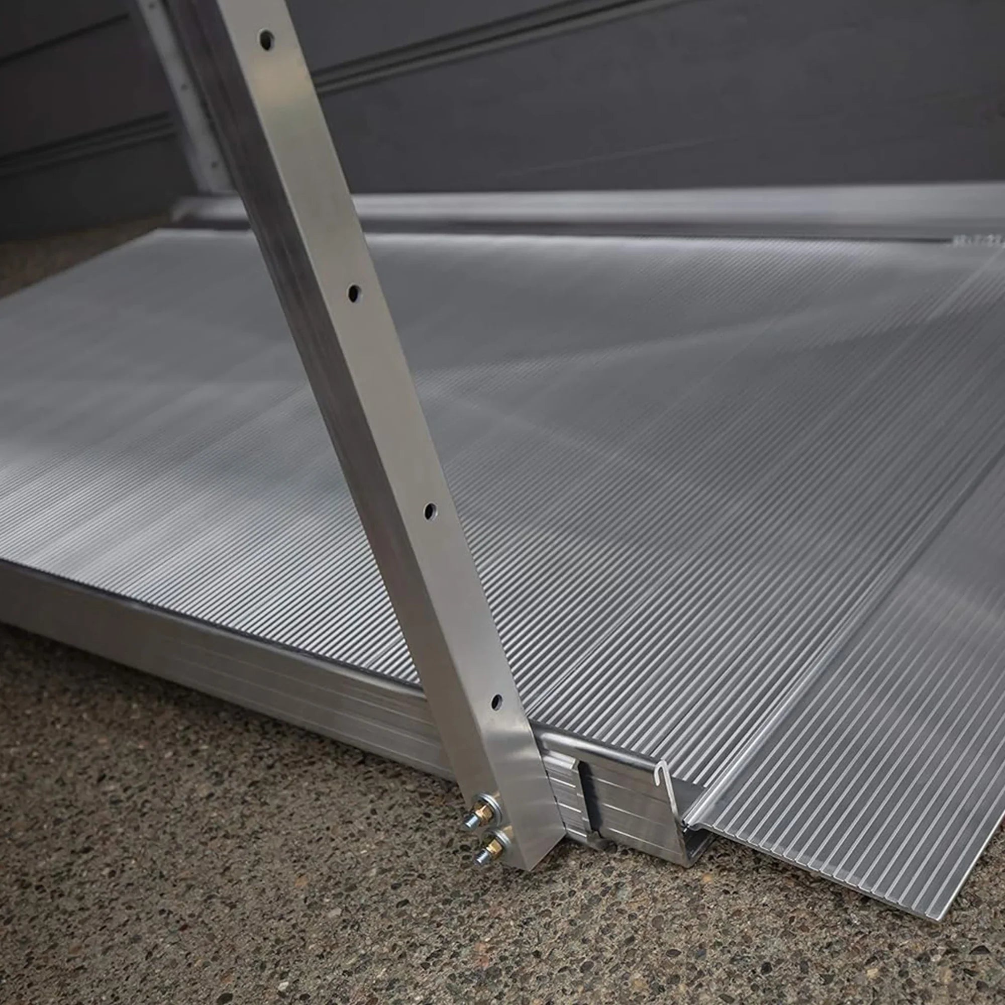 '-  3G 8 Foot Portable Wheelchair Ramp w/2 Line Handrails