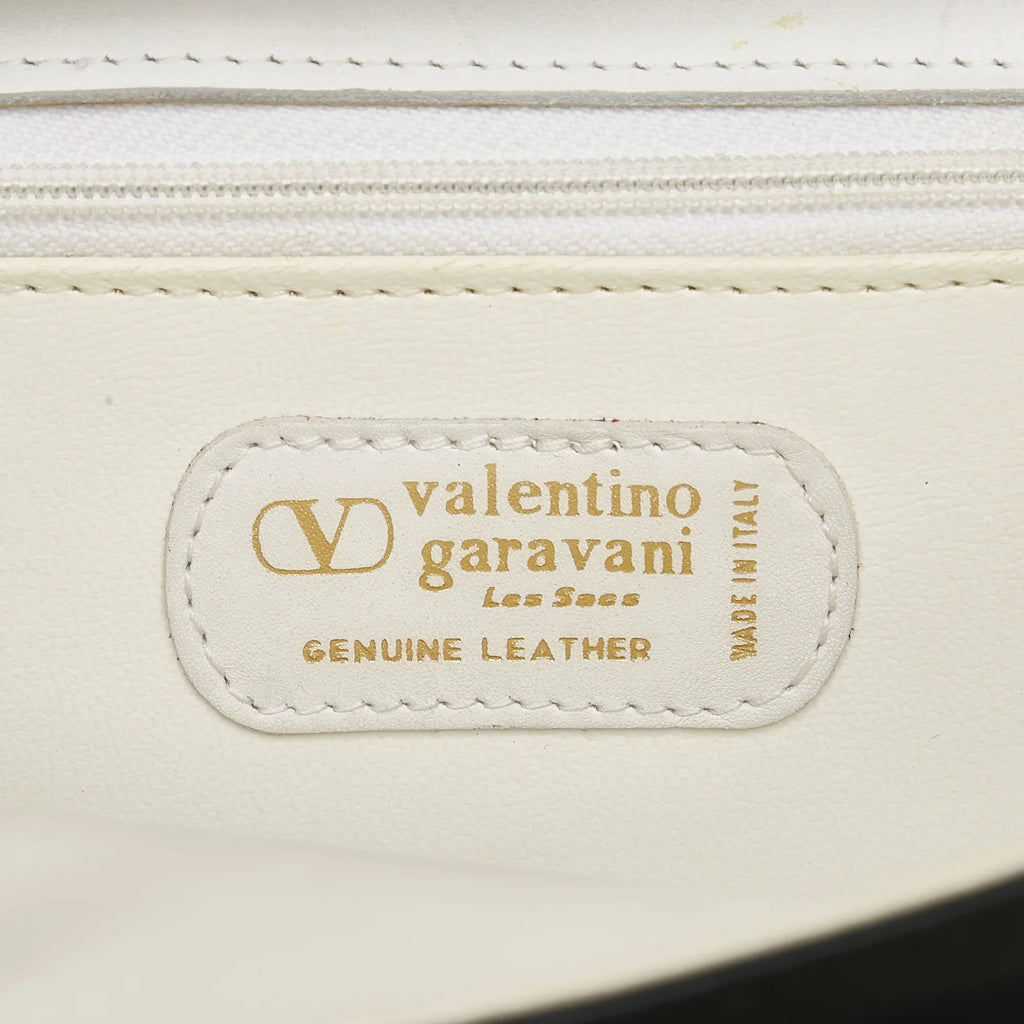 Pre-Owned Authenticated Valentino Crossbody Bag Calf Leather White Women (Good)