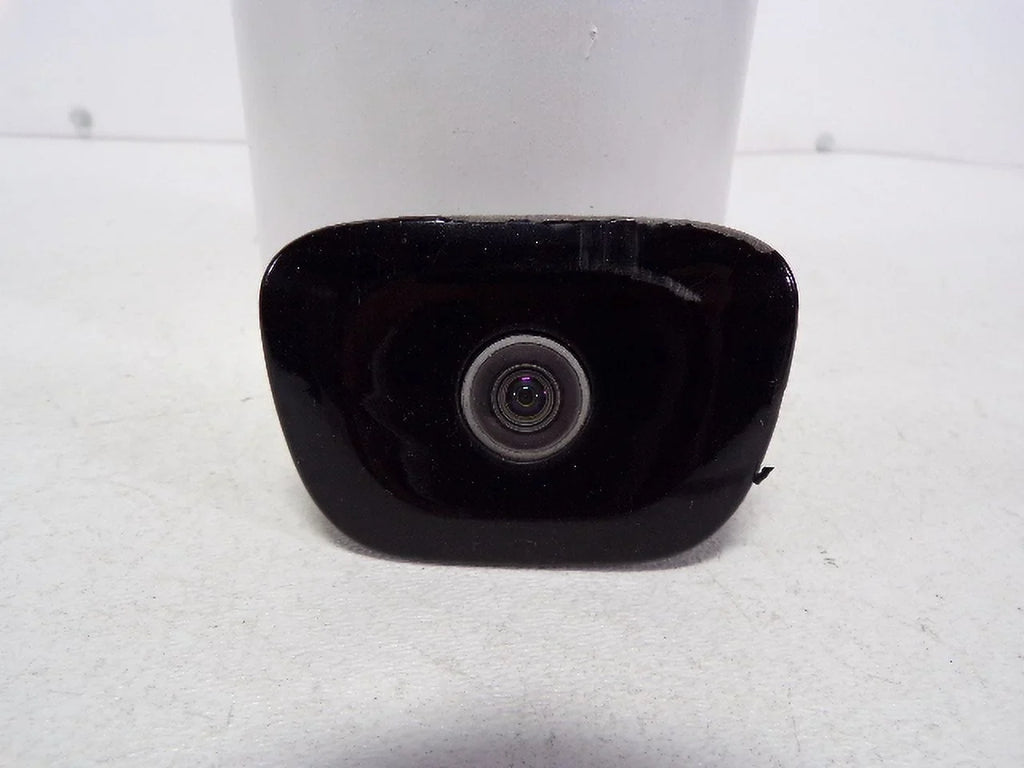 Pre-Owned 14-18 Jeep Cherokee Rear View Backup Camera   (Good)