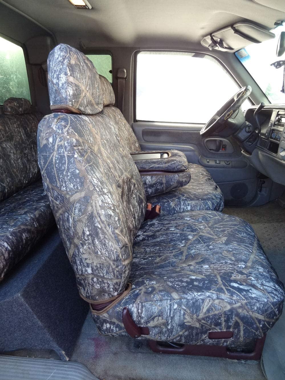 C976 1995-2000 Chevy Silverado, Tahoe and  Sierra Front 60/40 Split Seat With Opening Center Console.   Camouflage