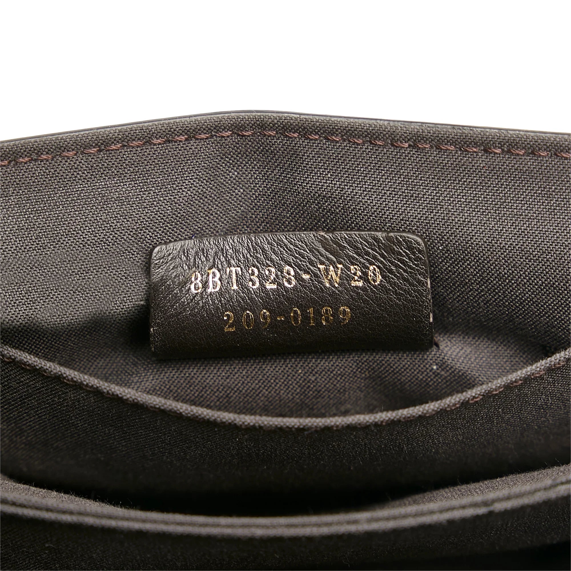 Pre-Owned Authenticated Fendi Small  Crossbody Bag Calf Leather Black Unisex (Good)